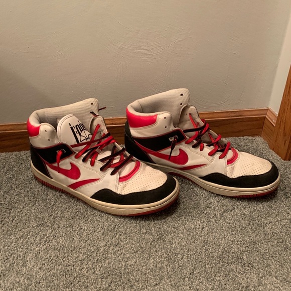 Nike Other - Nike Sky Force 88 Mid